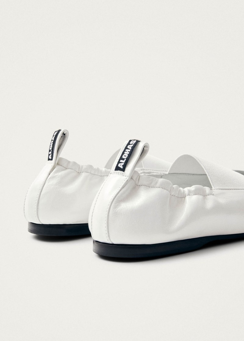 Women's Sutton Onix White Leather Ballet Flats