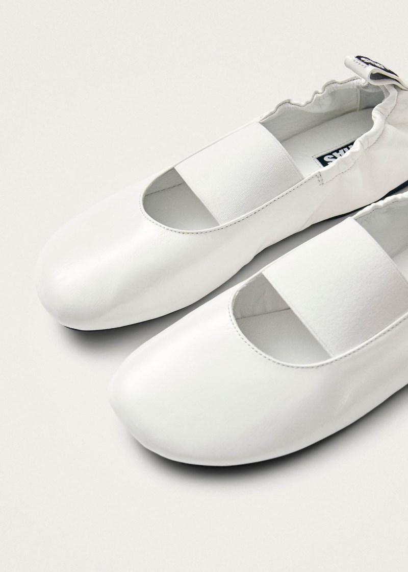 Women's Sutton Onix White Leather Ballet Flats