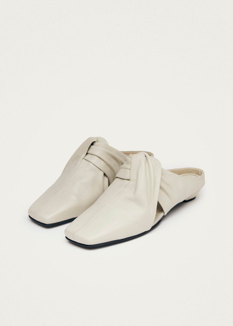 Women's Blau Cream Leather Mules