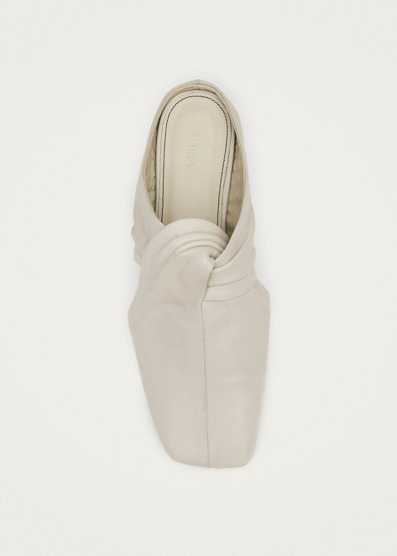 Women's Blau Cream Leather Mules