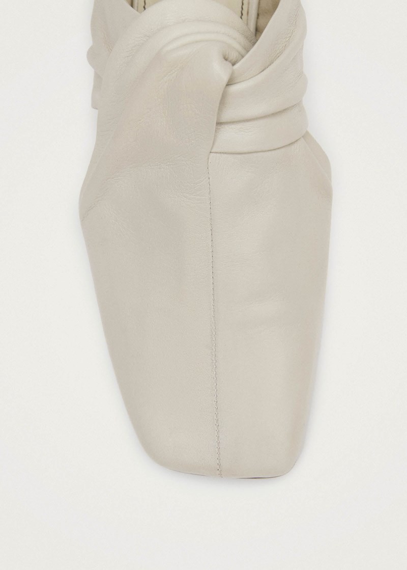 Women's Blau Cream Leather Mules