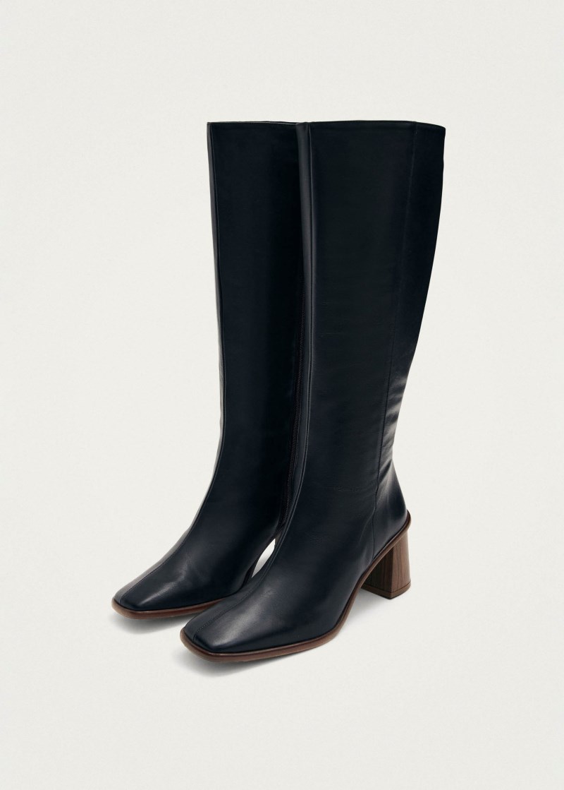 Women's East Black Leather Boots