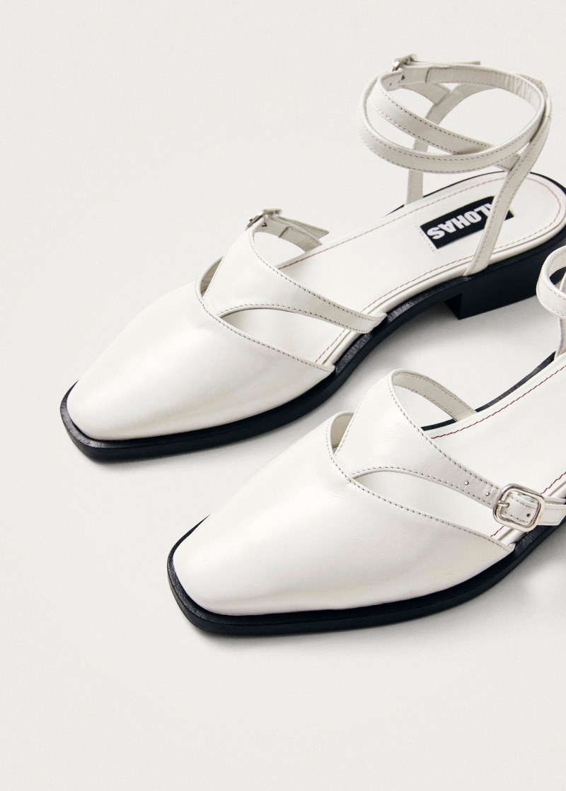 Women's Aveline Cream Leather Ballet Flats