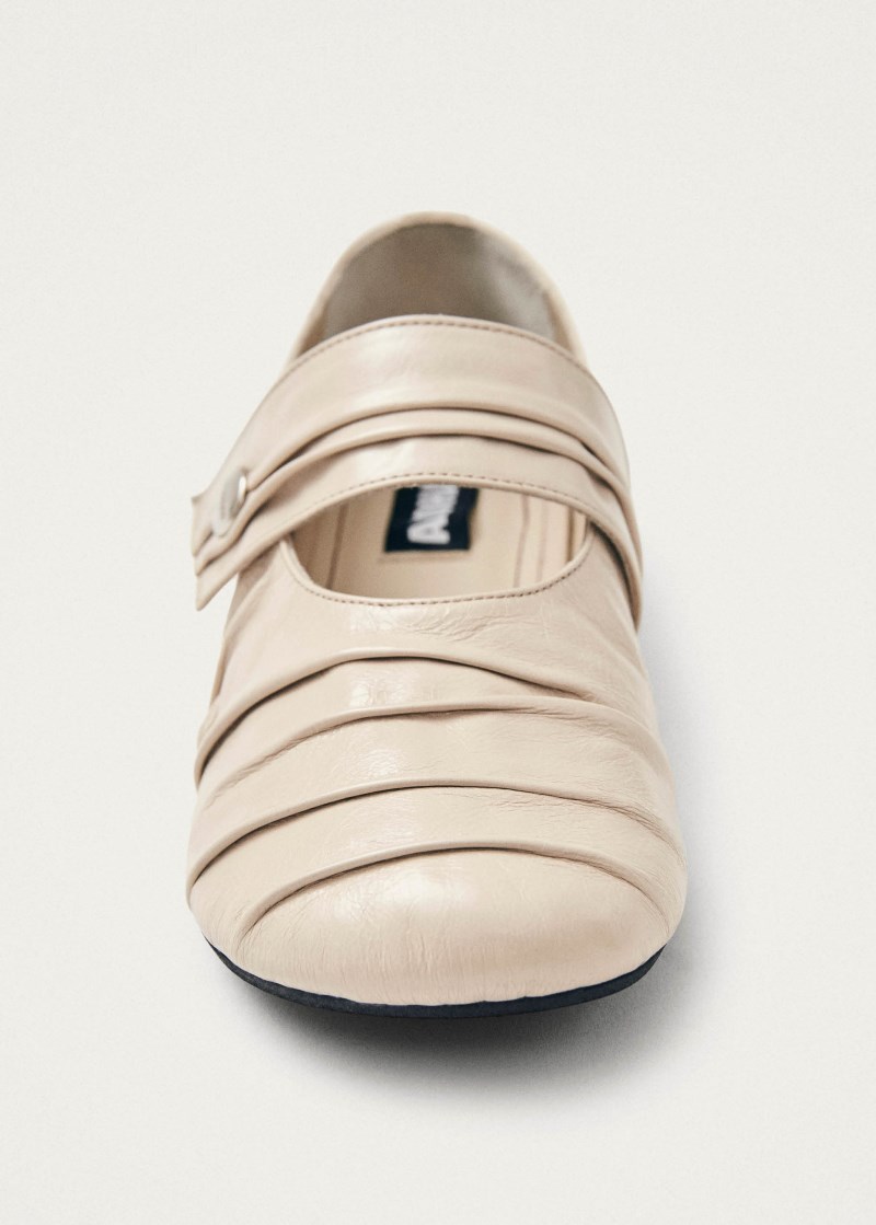 Women's Shay Cream Leather Ballet Flats