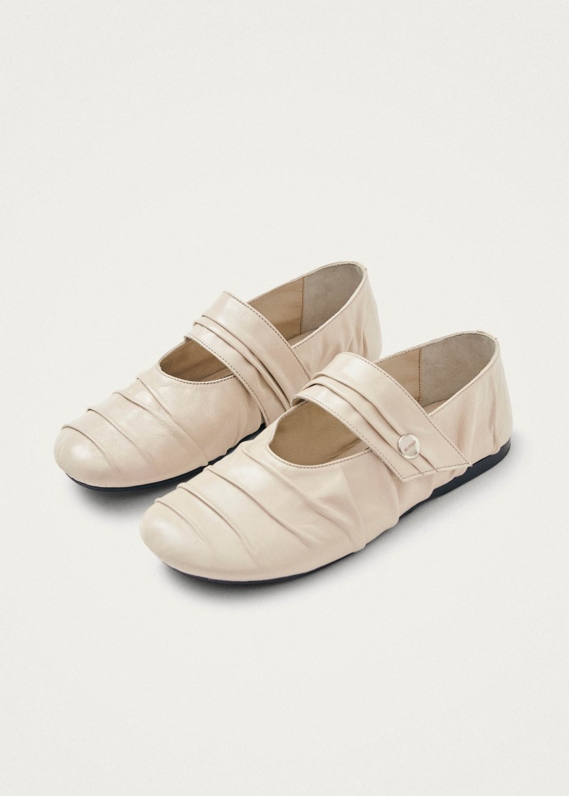 Women's Shay Cream Leather Ballet Flats