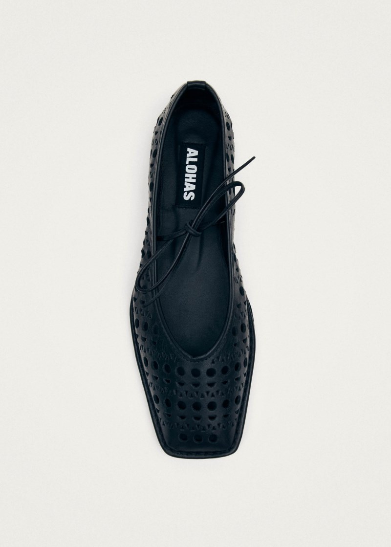 Women's Sway Slit Black Leather Ballet Flats