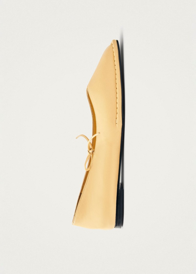 Women's Sway Vanilla Leather Ballet Flats