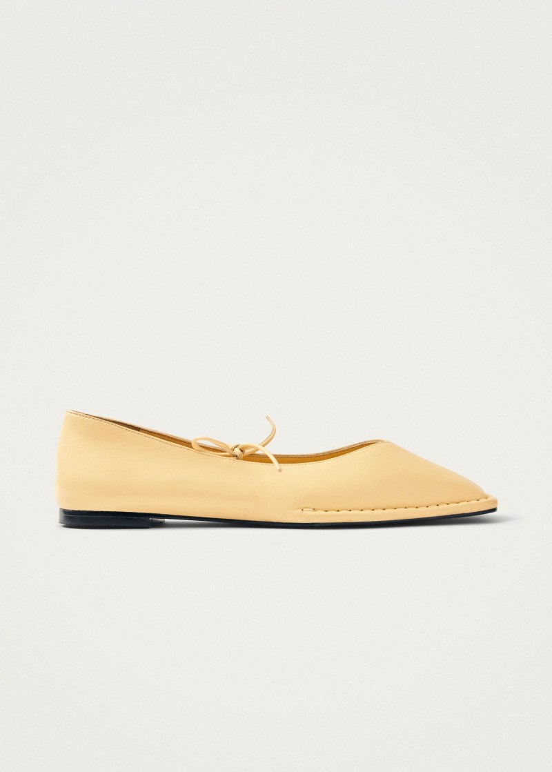 Women's Sway Vanilla Leather Ballet Flats