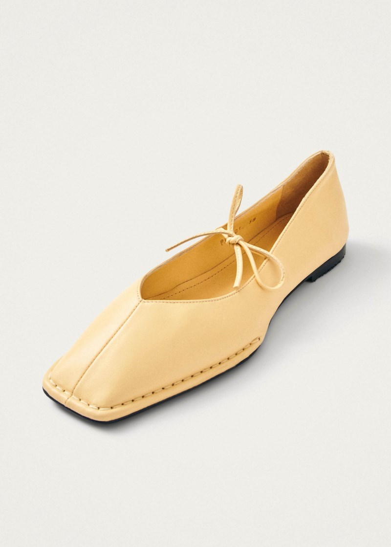 Women's Sway Vanilla Leather Ballet Flats