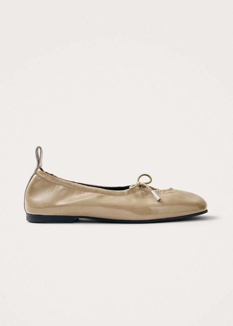 Women's Rosalind Onix Beige Leather Ballet Flats