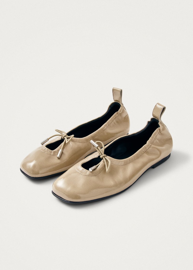 Women's Rosalind Onix Beige Leather Ballet Flats