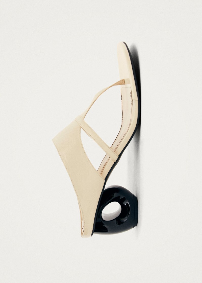 Women's Dystaria Onix White Leather Sandals