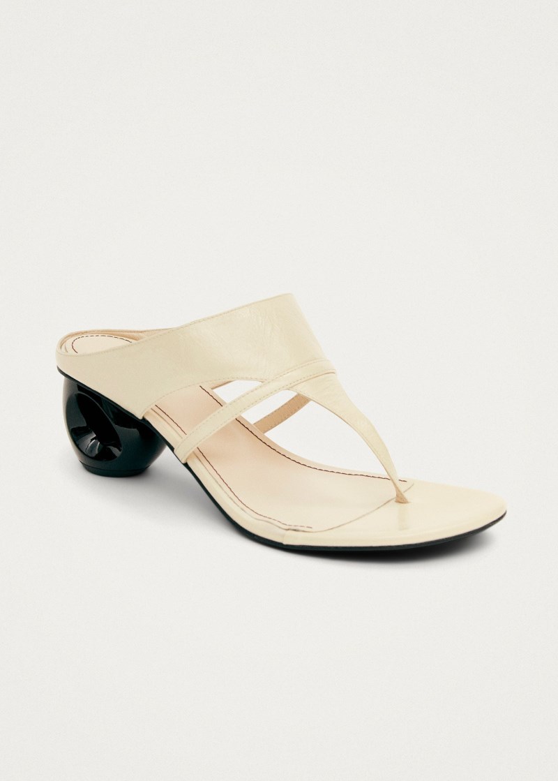 Women's Dystaria Onix White Leather Sandals